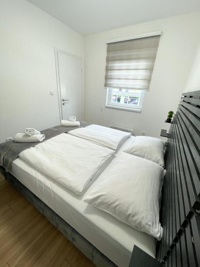 Appartement Tijana 2 *